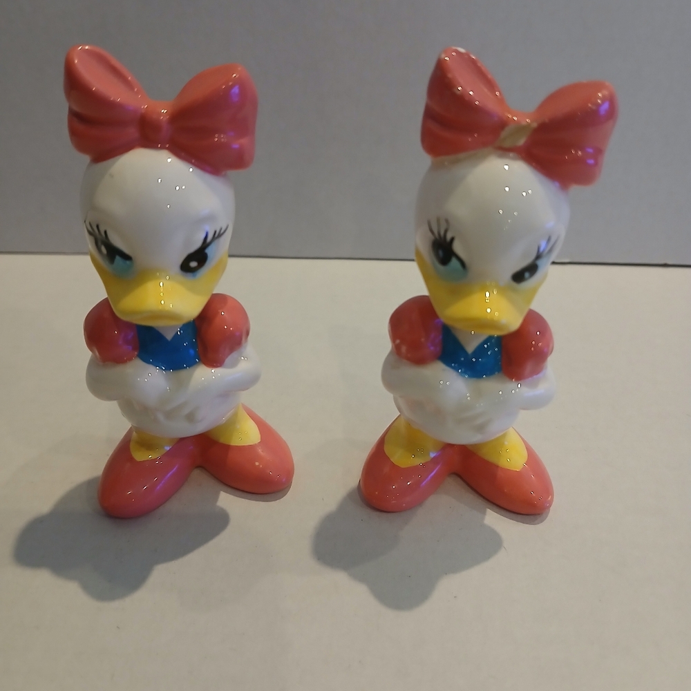 (2) Vintage Walt Disney Daisy Duck Ceramic Figurine 3" Made in Japan